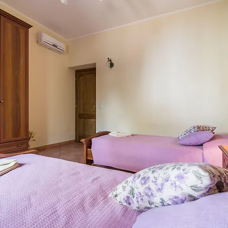 Apartment Affittasardegna-casa Pineta 2 *